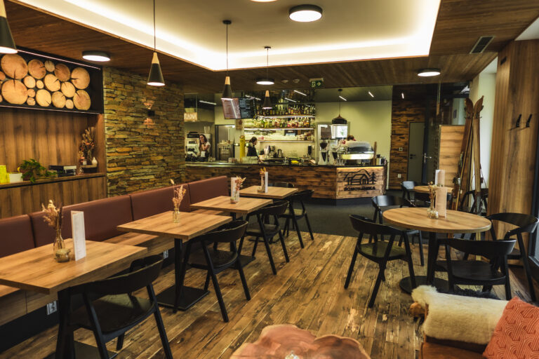 Domovjanka-Restaurace-03